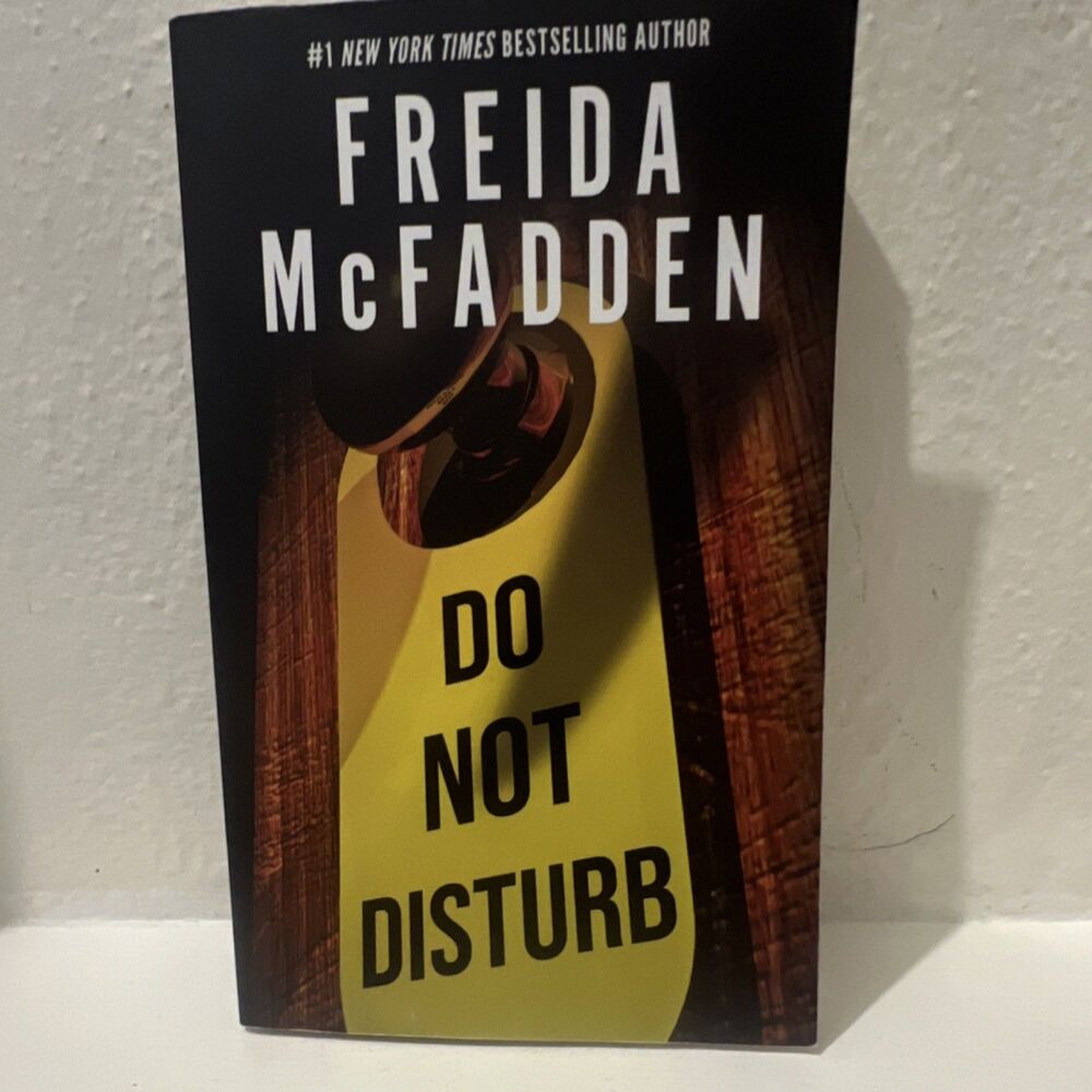 Freida McFadden Do Not Disturb Paperback Psychological Thriller Novel